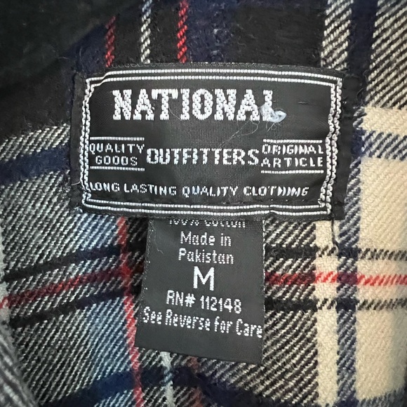 National Outfitters Men’s Flannel Button Up Size Medium - Picture 3 of 3